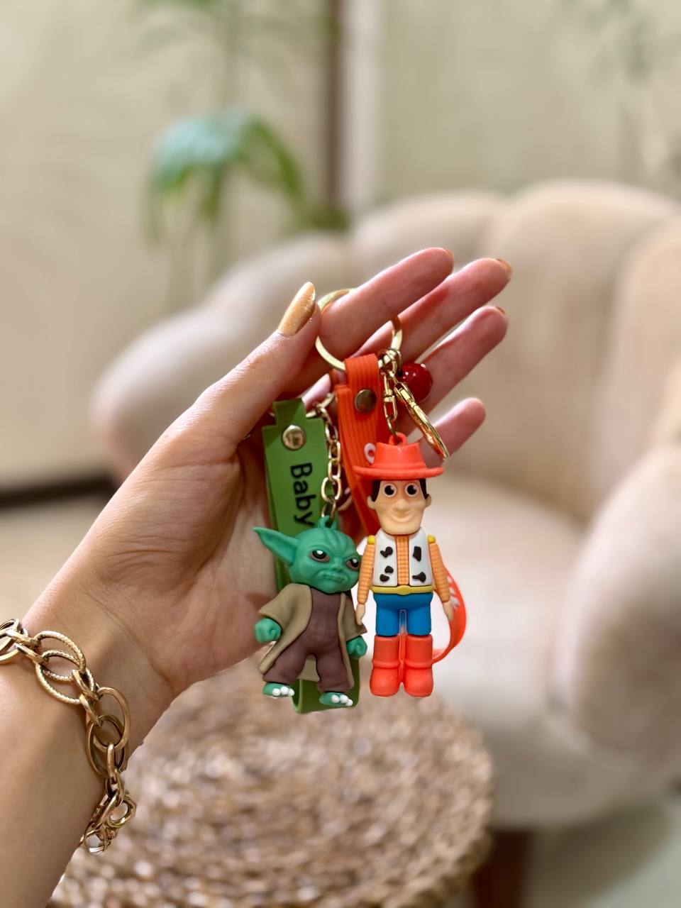 photo_5845885634923843312_y